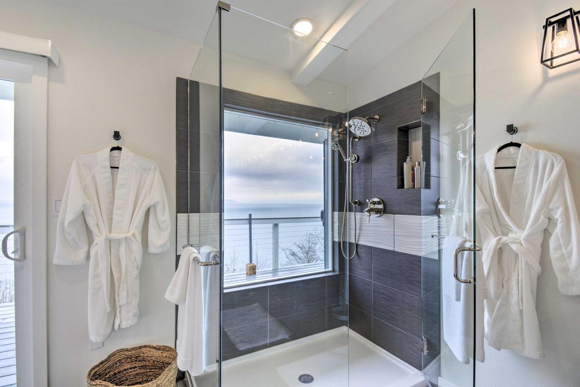 Waterfront Kingston Getaway On Puget Sound! 빌라 외부 사진